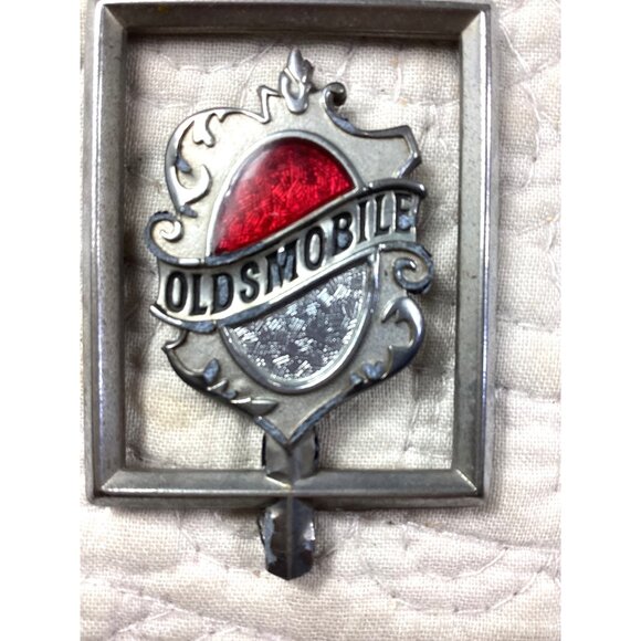 Vintage Oldsmobile Car Hood Ornament Red*Silver*Classic Automotive Collectible - Picture 2 of 3